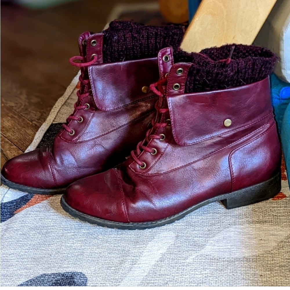 Maroon Shoe Dazzle Winter Boots
